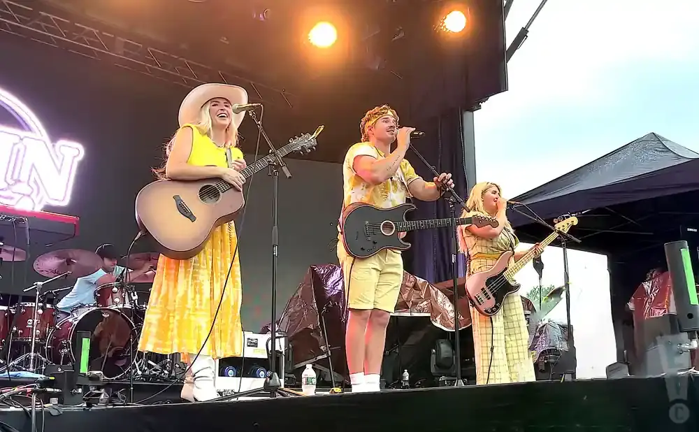 Cain - Band performing on tour